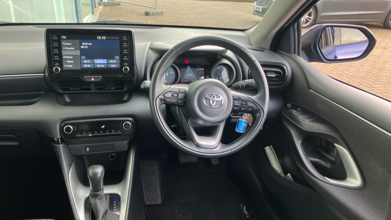 Toyota Yaris 1.5 Hybrid Design 5dr CVT Hybrid Hatchback